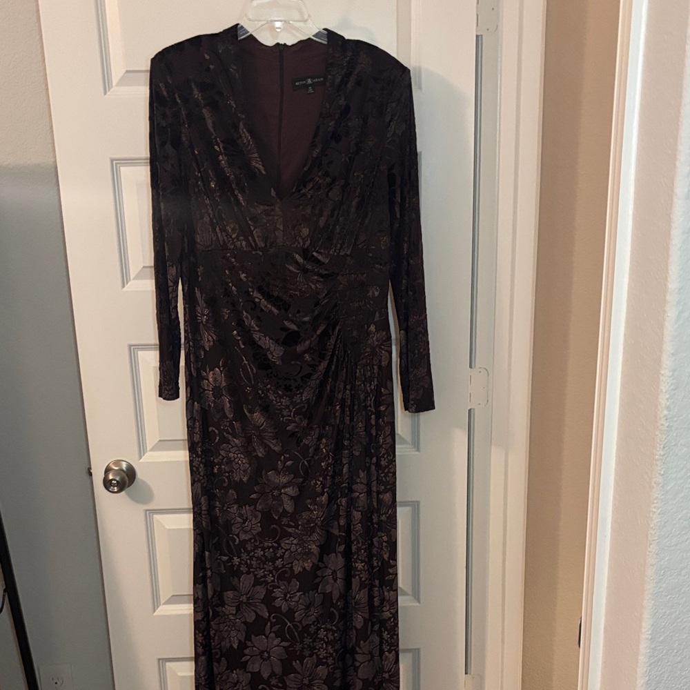 Betsy & Adam Dark Plum Velvet Floral Long Sleeve Maxi Dress SZ 16 Formal dressy